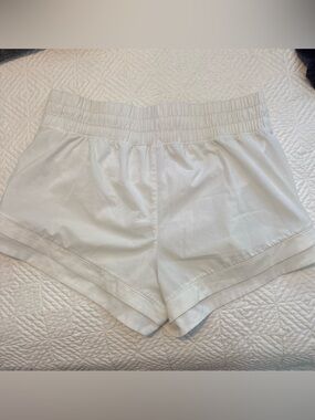 CALIA by Carrie Underwood White Elastic Waist Athletic Shorts